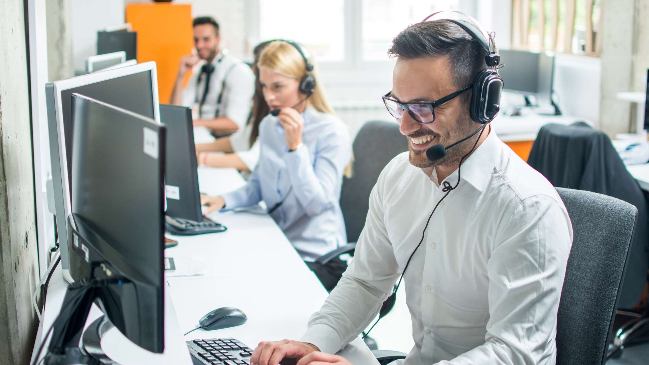 What Is the Purpose of Business Call Centers?